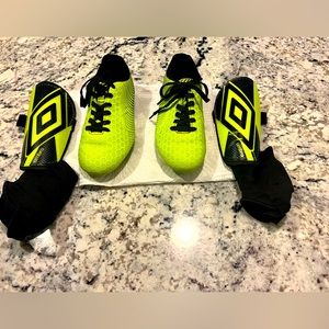 Vizari Kids Soccer Cleats size 2 and Umbro shin guards S/M